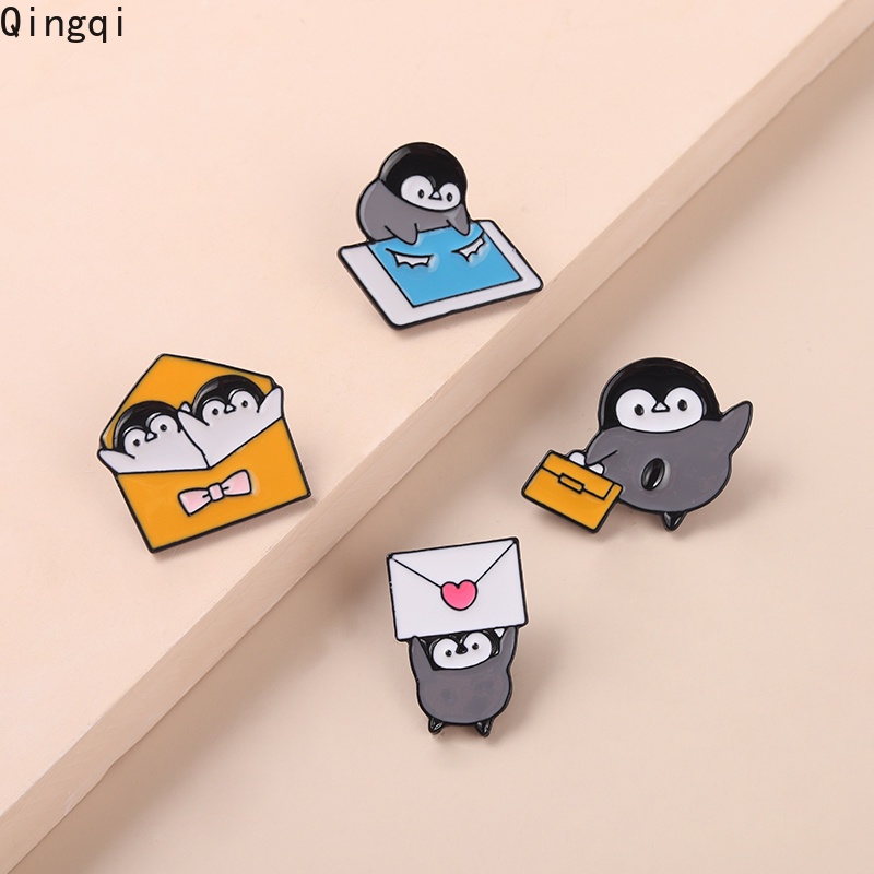 Bros Pin Enamel Desain Kartun Hewan Penguin Amplop Untuk Anak