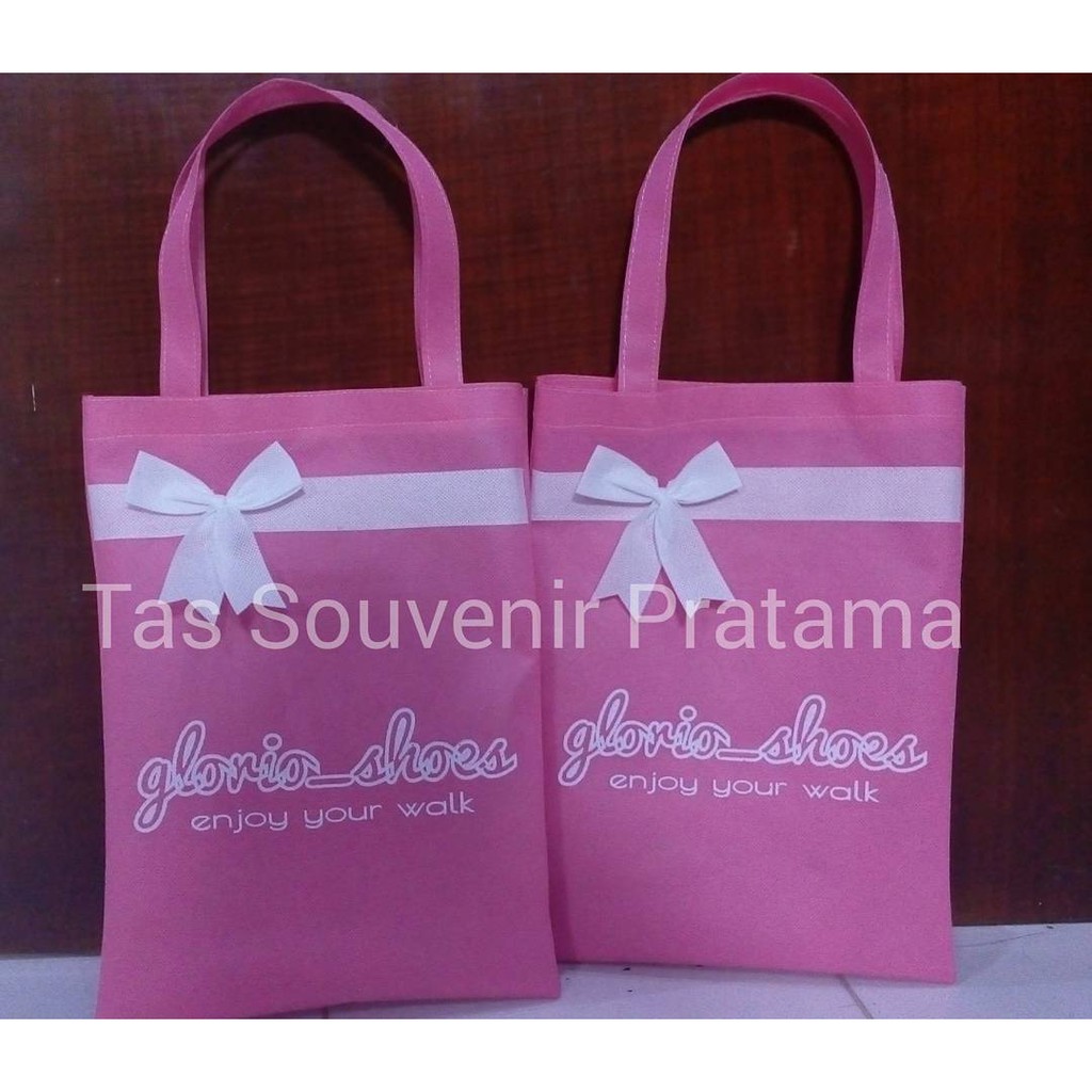 Tas souvenir pernikahan dan tas seminar ukuran 35x25 | Shopee Indonesia