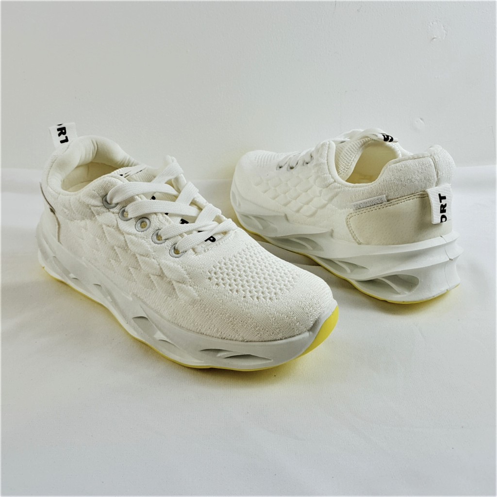 Sepatu Sneakers Wanita Import NGSF30-1