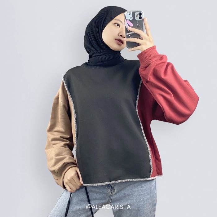 Lily Oversized Sweater - Sweater Oversize Wanita - Hitam Barang Bagus