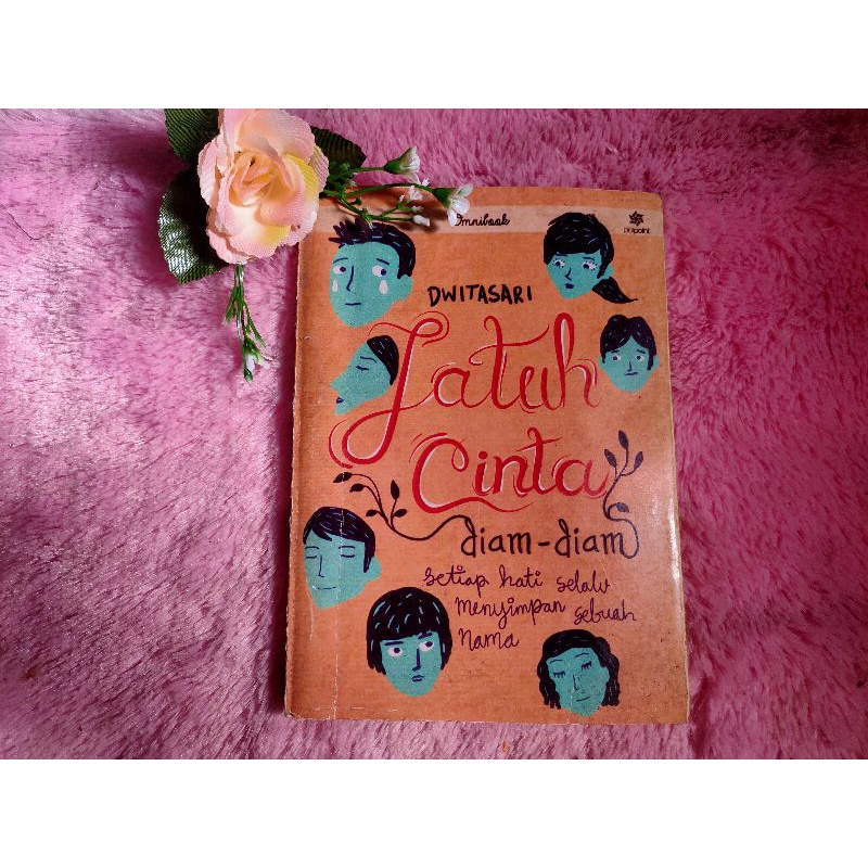 

Buku preloved buku bekas Jatuh cinta diam diam by dwitasari