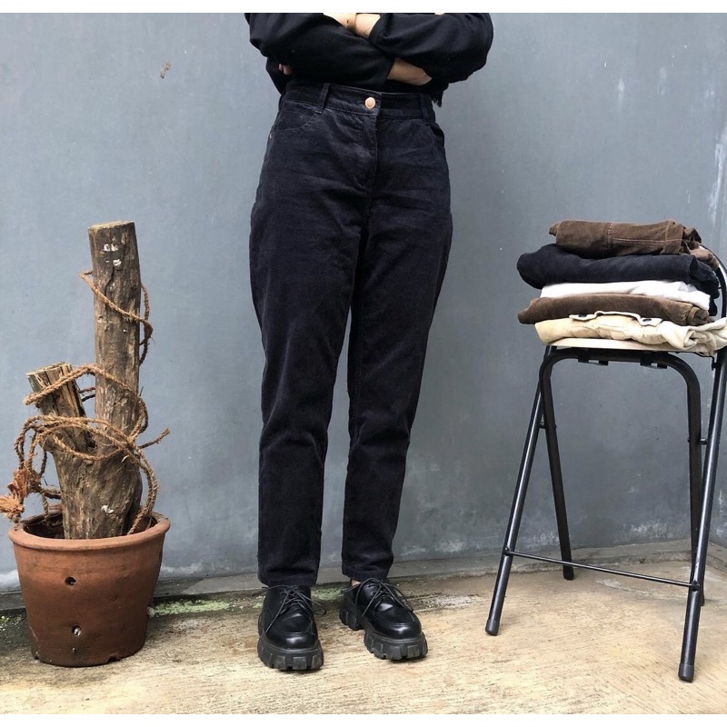 CORDUROY BLACK LAPIAF