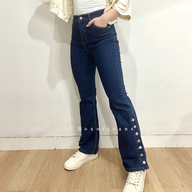 Boxofjeans - MILA Button Cutbray Jeans - DARK BLUE