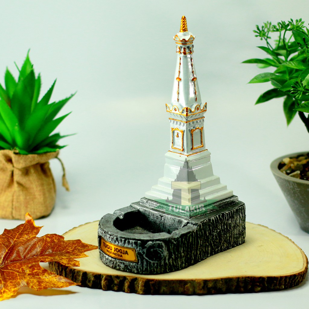 Asbak Rokok Unik Tugu Jogja  Tulakir Fiberglass / Souvenir / Asbak Unik / Dekorasi / Hiasan