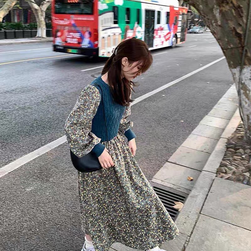 storedelune - Femme Floral Maxi Dress (Premium Import Quality)-3