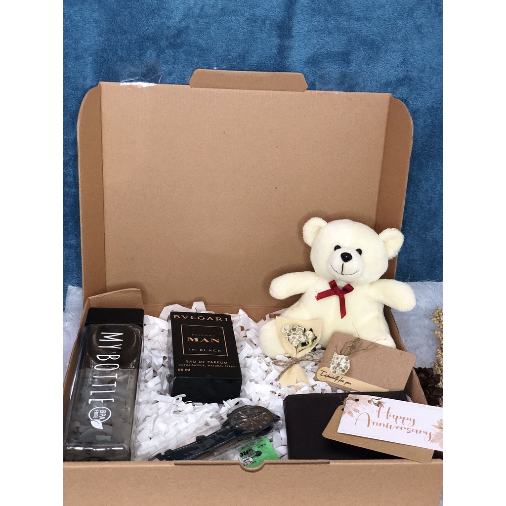 

Gift Box For Boy - Kado Ulang Tahun Pria - Kado Anniversary - Wisuda