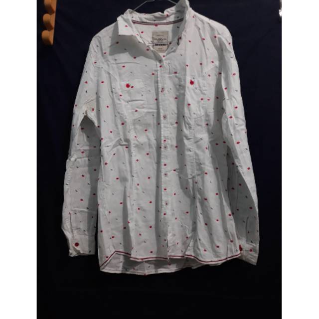 Preloved Kemeja Nevada Putih