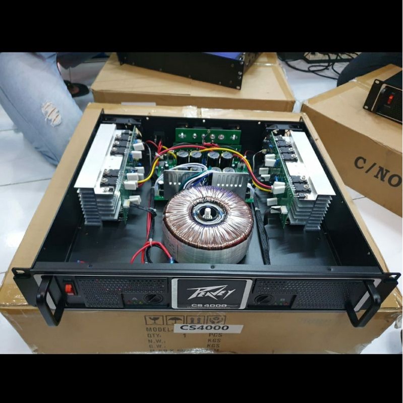 POWER AMPLIFIER PEAVEY CS 4000/CS4000 BARU