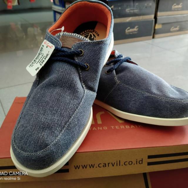 Sepatu Carvil