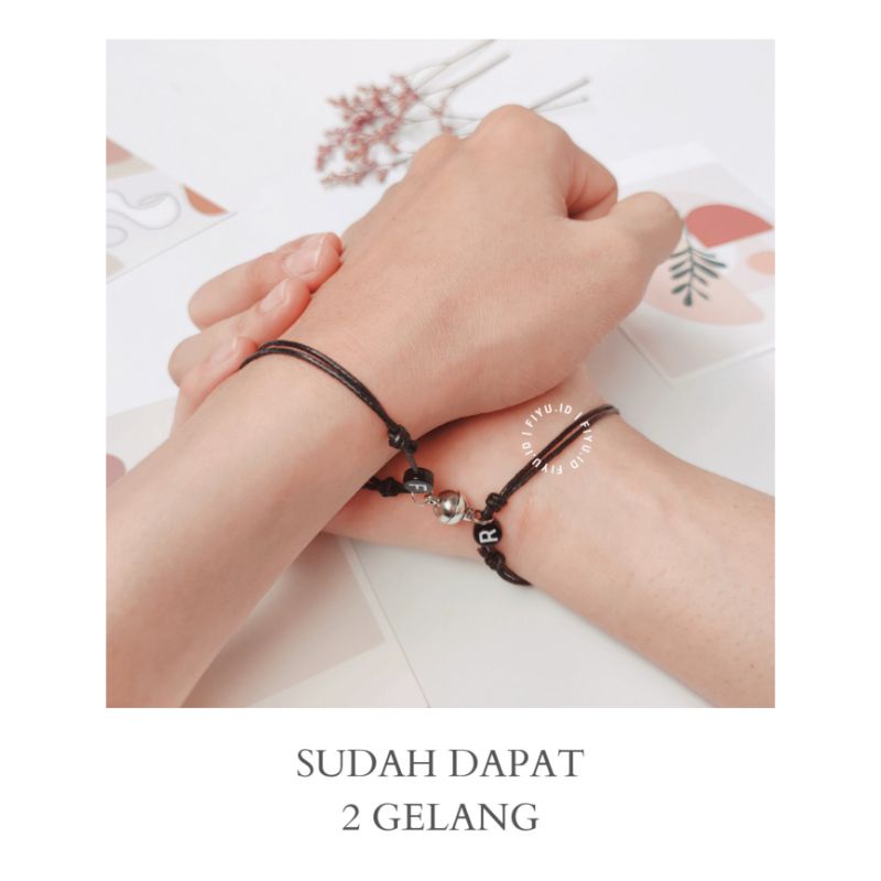 2 PCS/1 SET GELANG MAGNET HURUF BULAT / GELANG COUPLE PASANGAN