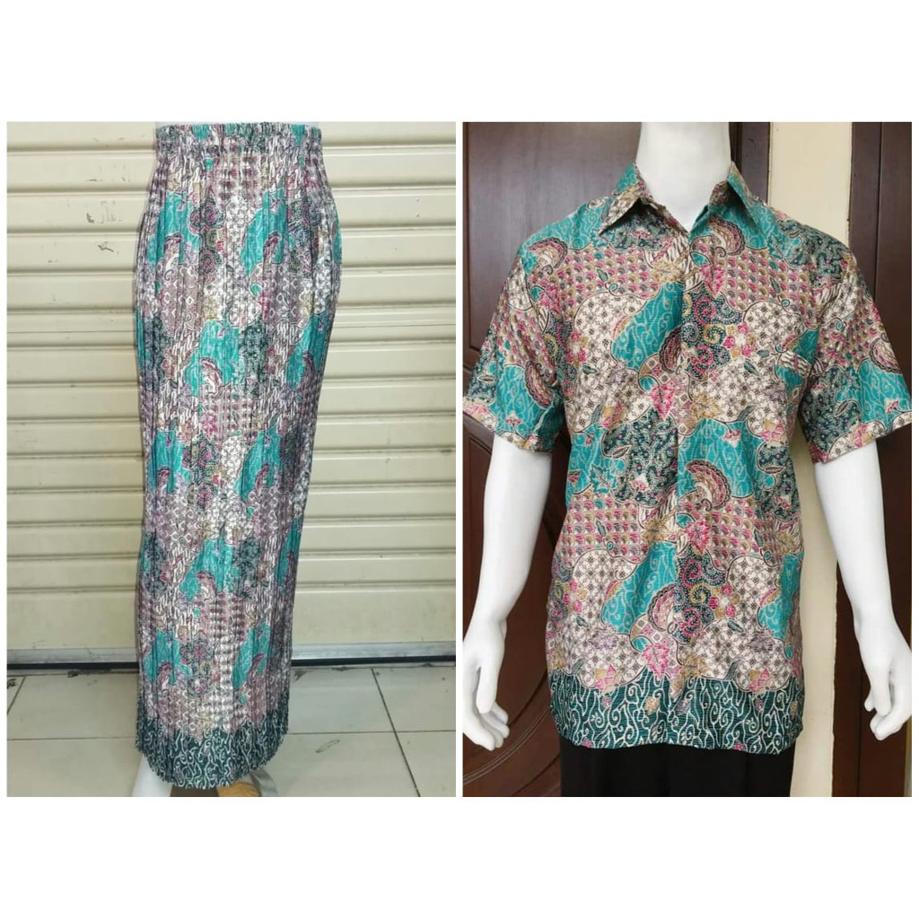 SETELAN COUPLE BATIK ROK PLISKET DAN KEMEJA KEMEJA PENDEK (4)