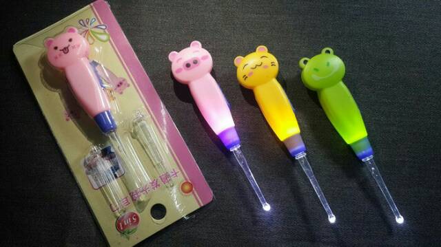 EARPICK WITH LED FLASHLIGHT - KOREK KUPING MOTIF ANIMAL DGN LAMPU LED