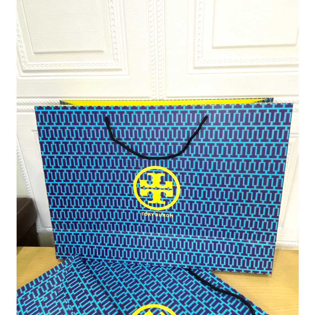 

Paper bag t0ry burch ukuran besar
