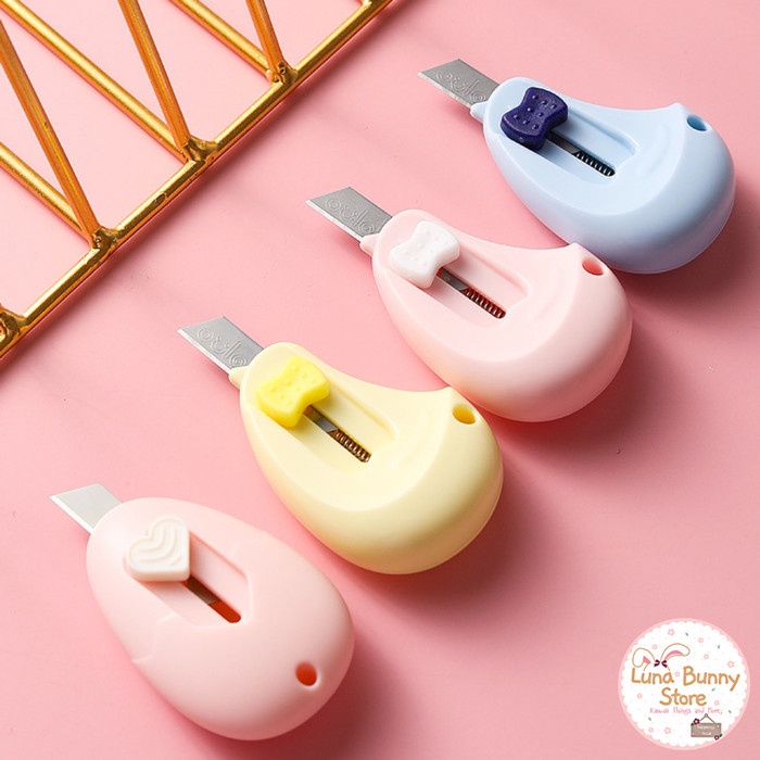

Hot Sale Mini Cutter Heart / Pisau Kater Kecil / Cute Cutter / Small Cutter Sale!!!