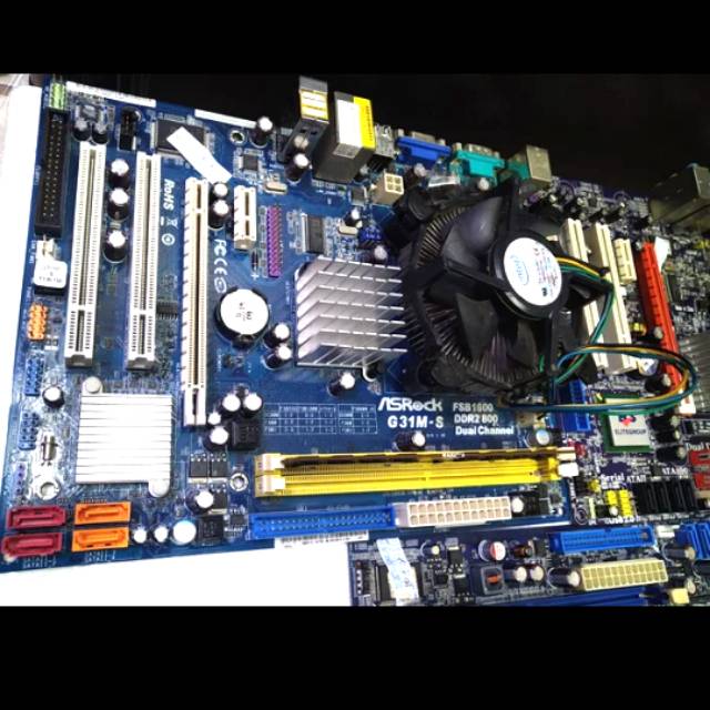 Paket mainboard DDR 2 prosesor core 2 quad Q6600 ram 2gb plus fan