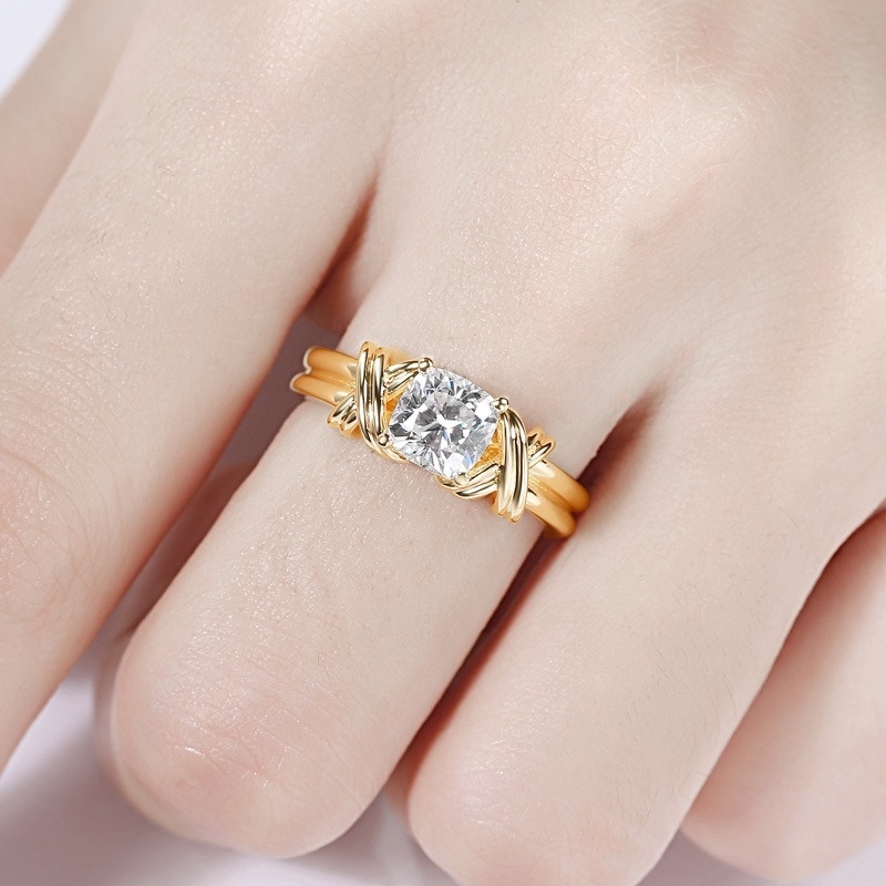 18k Emas Baja Titanium Cincin Pernikahan Kristal Berlian Fashion Perhiasan Wanita Sederhana Rings