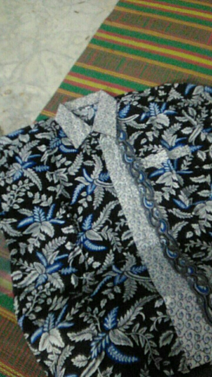 Kemeja Batik Lengan Pendek Blarak Biru