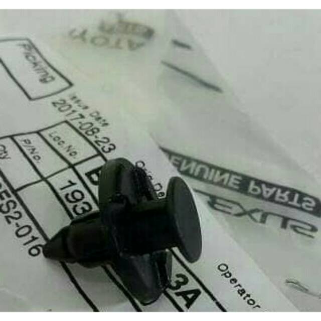 Kancing / Klip Liner Fender Toyota