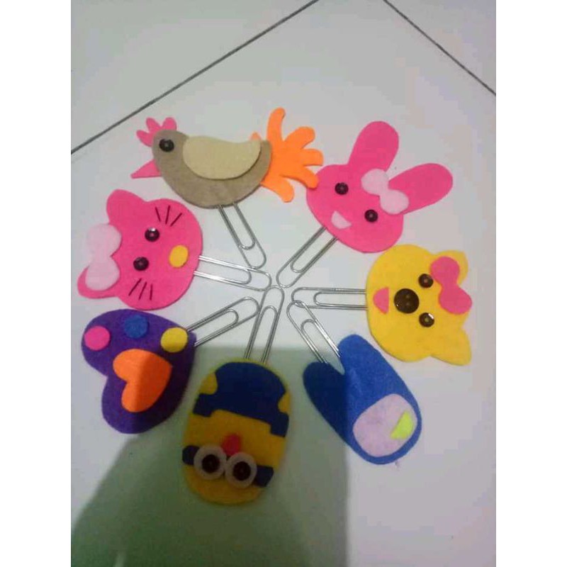

paper clips karakter