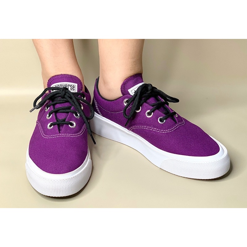 CONVERSE Women Sneakers Shoes Sepatu Sneakers Canvas Purple Original