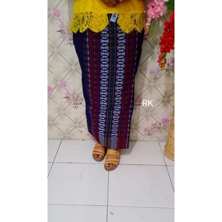 Rok dan Selendang Corak Pucca Bintik-Hanya Rok Biru