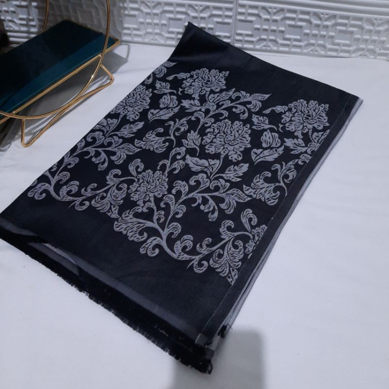 PROMO HANYA HARI INI!!!CASHMERE SYAL/SCARF MOTIF-Z