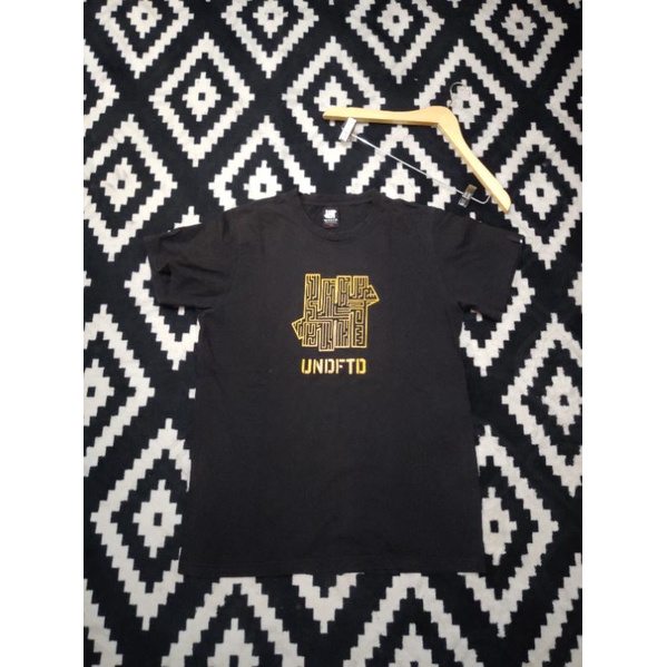 Baju Kaos Undefeated second