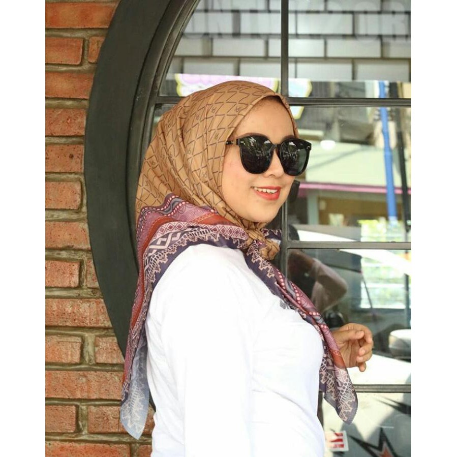 Jilbab segiempat Branded Journey Premium Terbaru Scarf Akifa Ori