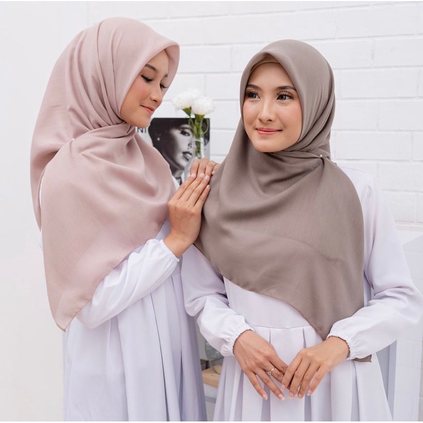 PARIS PREMIUM Hijab Segi Empat Paris Polos TEBAL TIDAK NERAWANG Jilbab PARIS TEBAL NECI EMPAT SISI K
