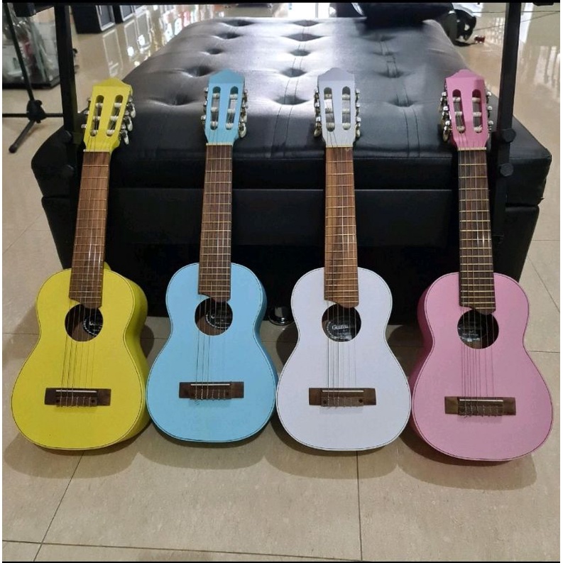 Guitalele Custom Warna Warni