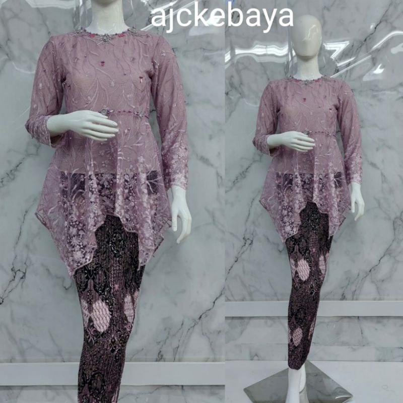 Kebaya/Kebaya Mewah /Gomes  Tille Payet/Kebaya Modern/Setelan Kebaya /Kebaya Couple/ Kebaya Kondagan/Kebaya Wisuda/Kebaya Terbaru