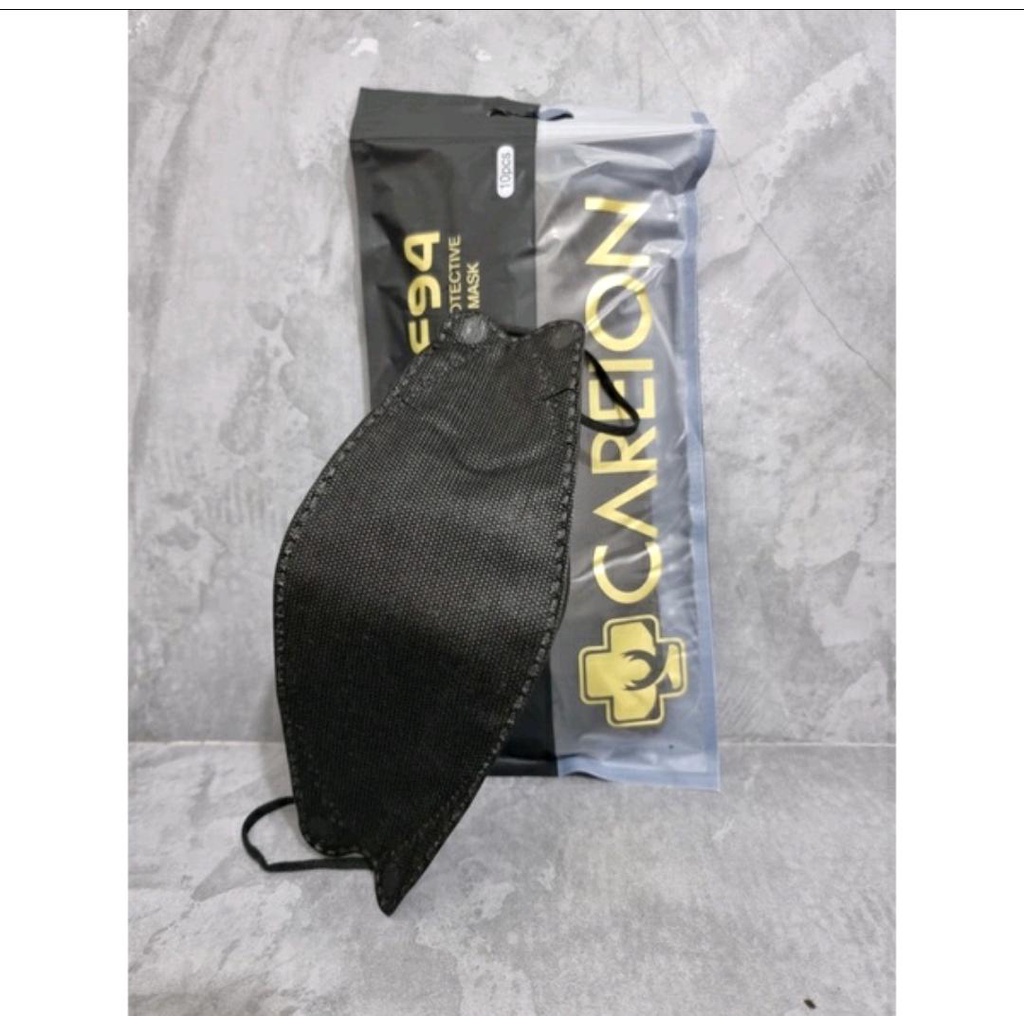 CAREION KF94 HITAM DAN PUTIH