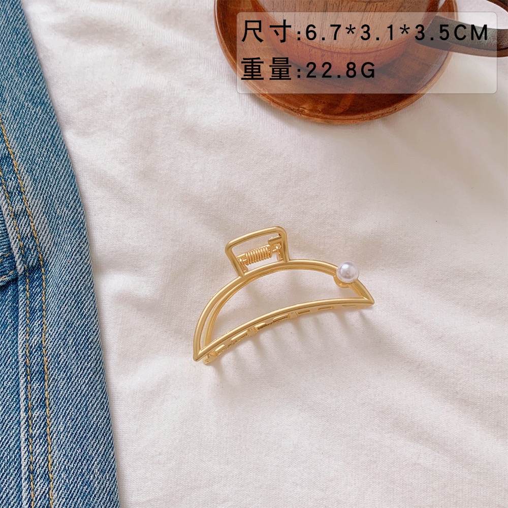 Jepit Rambut Bentuk Hiu Aksen Mutiara Bahan metal Gaya Korea retro Untuk Mandi
