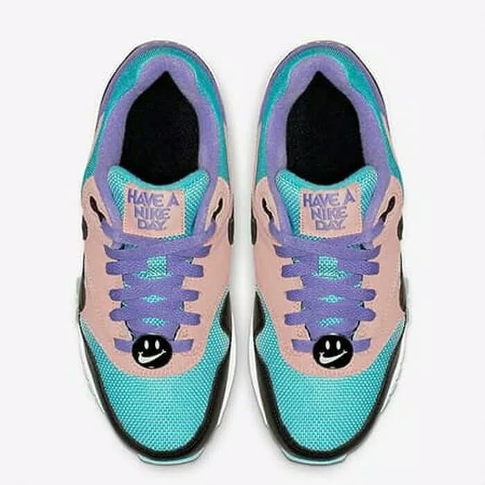 M52J4 Sepatu  Terbaru Grade Original Sneakers Pria Wanita Real Picture Size     Air Max 1 Have A