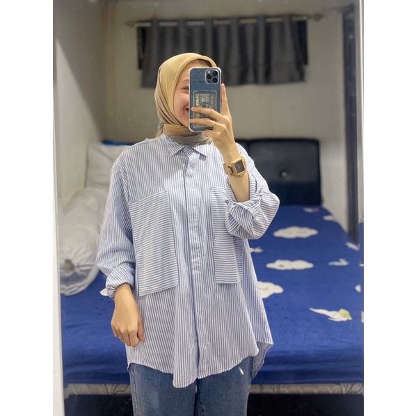 Tq88indonesia Fashion Kemeja Salur Wanita Lengan Panjang /  LAIKA STRIPE OVERSIZE POCKET SHIRT / Busana Casual Cewek / Kem / Hem / Ootd / Outfit / Outfit