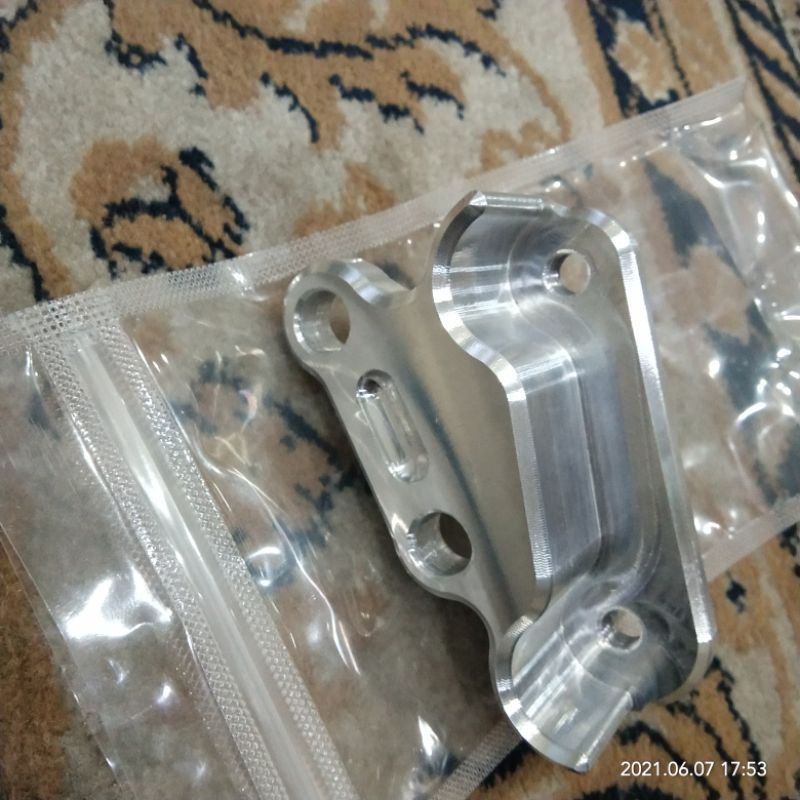 Breket Kaliper Brembo 4 Piston 1 Pin breket kaliper Ktc 4 Piston 1 Pin Ninja disc 290 disk 300