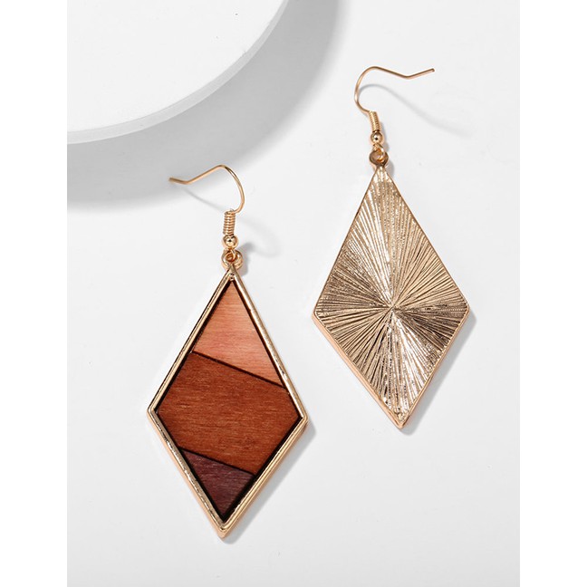 LRC Anting Gantung Fashion Brown Geometric Diamond Wood Colorblock K18751