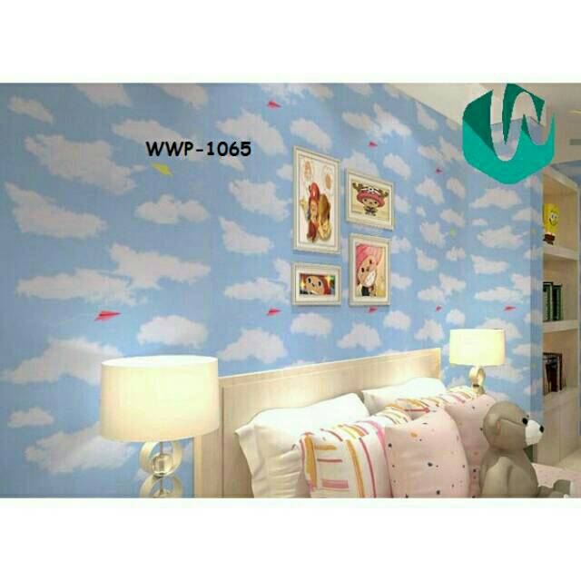  WALLPAPER  STICKER  MOTIF AWAN  BIRU Uk 45cm x 10m 