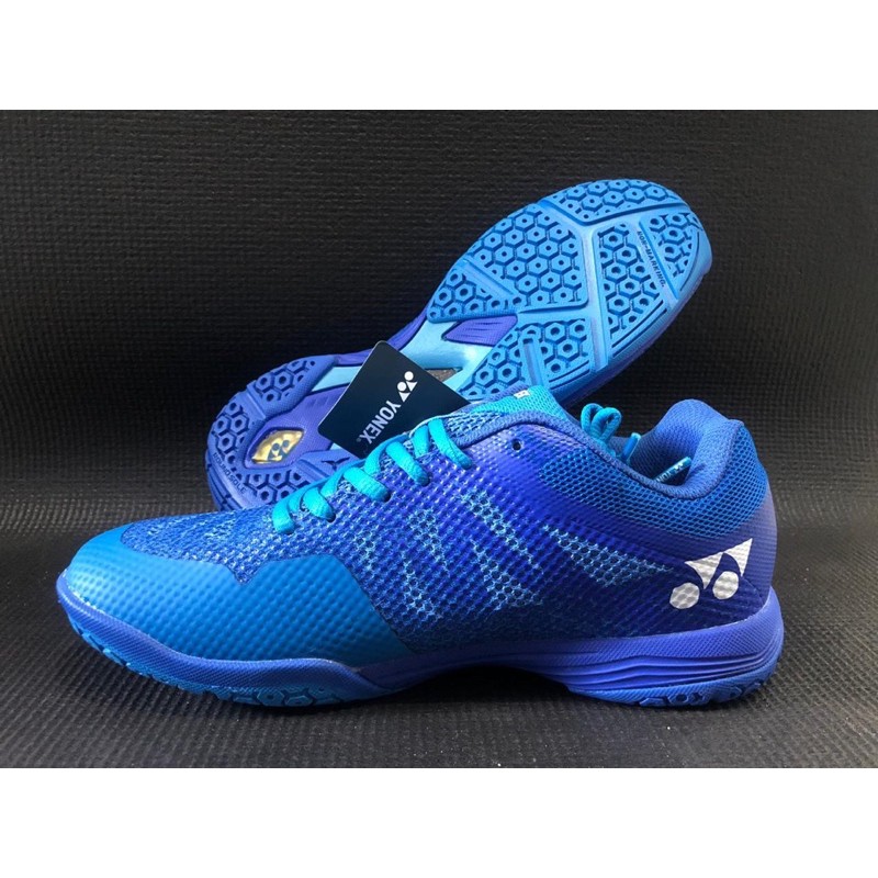 NSepatu Badminton Yonex Aerus 3 Merah sama Biru Kwalitas Bagus