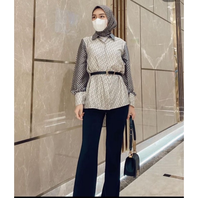 Mono Shirt Vanilla Hijab (Titipan)