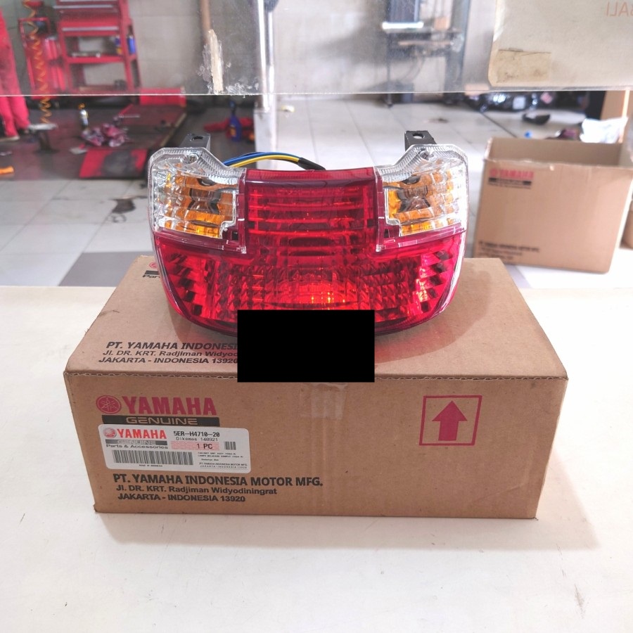 LAMPU STOP BELAKANG VEGA R LAMA PNP FIZR FORCE 1 SCORPIO