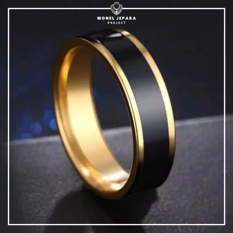 Cincin Hitam List Silver/Emas Pas Buat Acara Lamaran