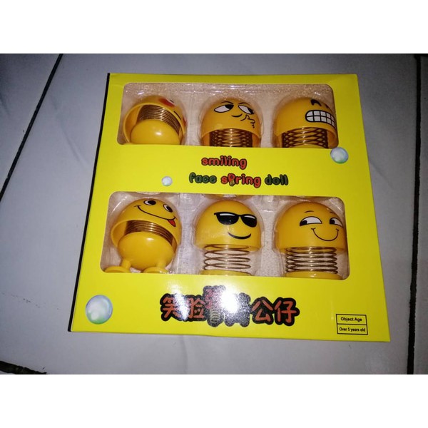 Boneka Dashboard Mobil Emo Goyang Pajangan Emoticon Smile Emoji