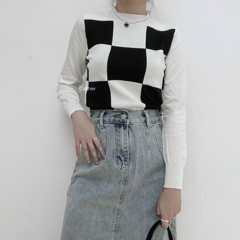 CLOTHIER - Insa Checkered Knit Sweater