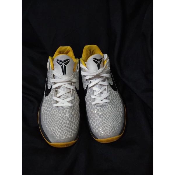 Sepatu Nike ZOOM Venomenom Kobe Bryan