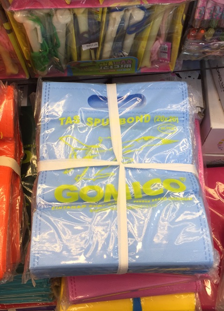 KANTONG SPUNBOND 20x26 / TAS SPUNBOND / TAS KAIN / GOODIE BAG / 20X26