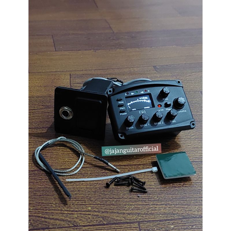 Preamp Gitar Akustik Paladin EQ 5 Digital Tuner