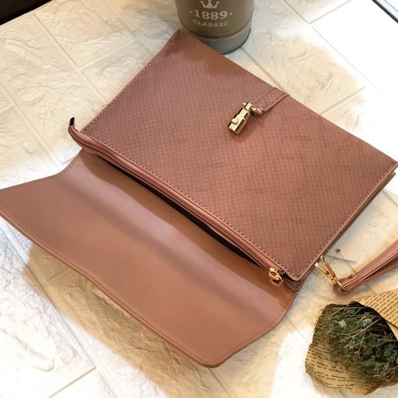 Olivia Sophie Envelope Clutch Premium