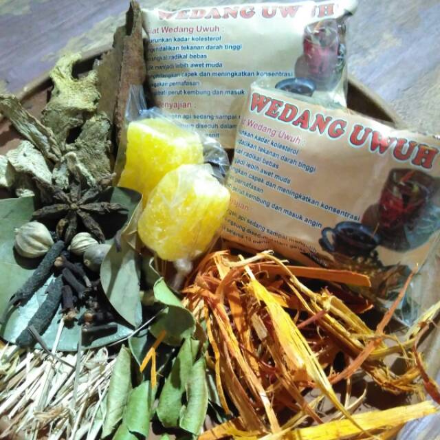 

WEDANG UWUH Aminah minuman tradisional