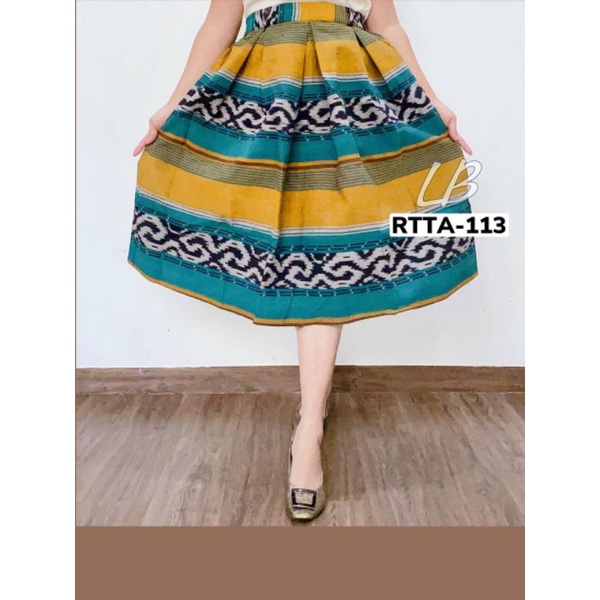 Rok tenun/Rok motif Jepara